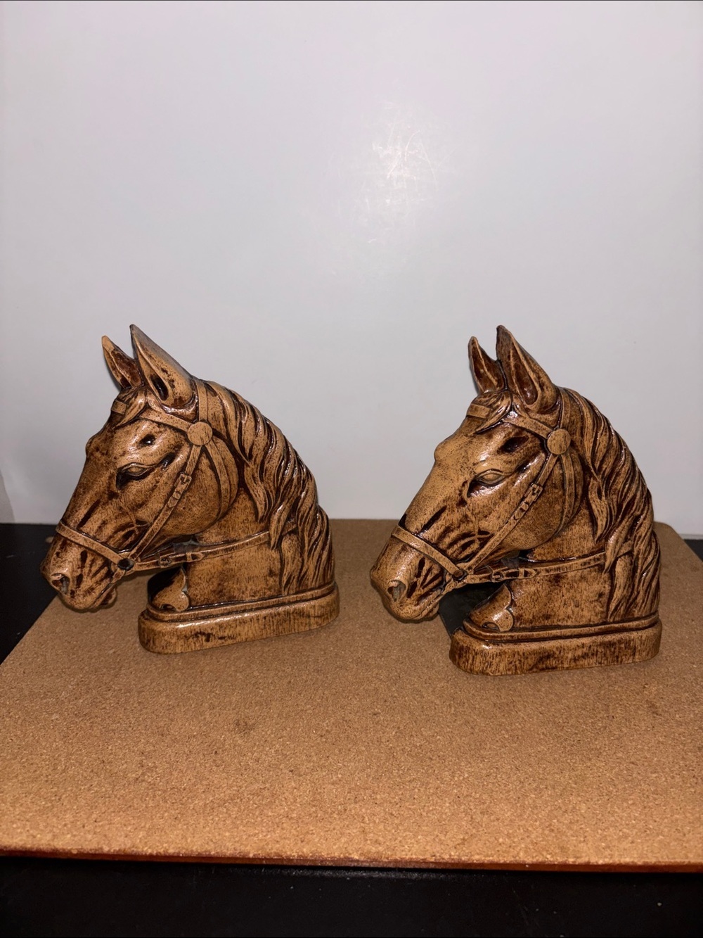 Pair of Vintage-Style Brown Horse Head Bookends 7”x5.5”